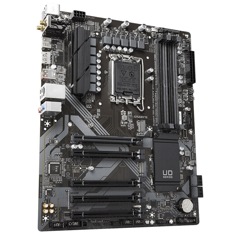Gigabyte B760 DS3H AX DDR4 hovedkort bakside