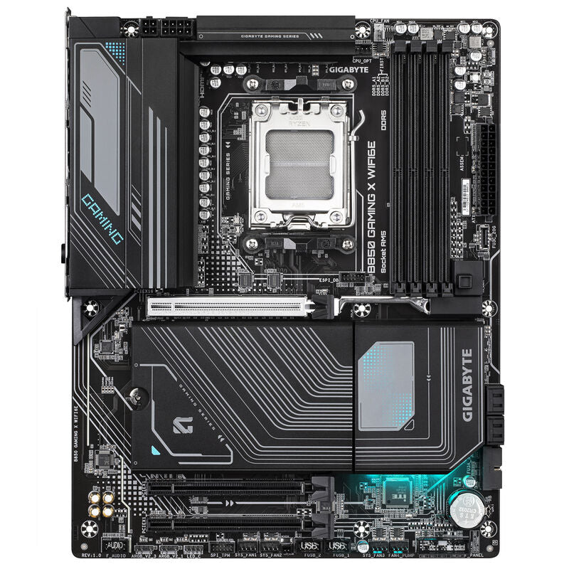 Detalj av Gigabyte B850 Gaming X WiFi 6E hovedkortets PCIe 5.0 slot
