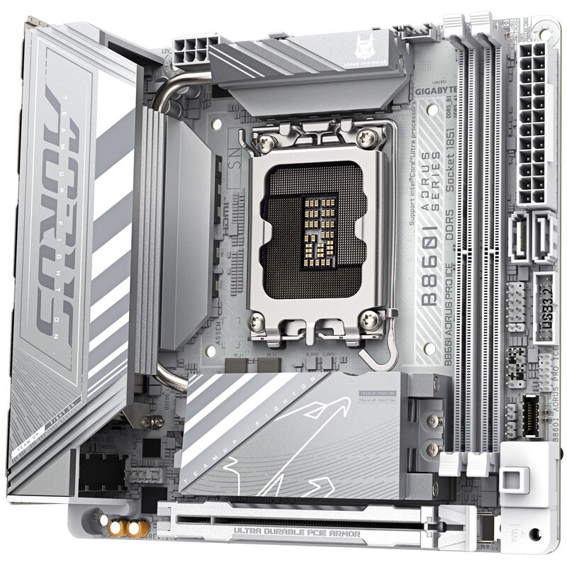 Nærbilde av tilkoblinger på Gigabyte B860I Aorus Pro ICE hovedkort ITX