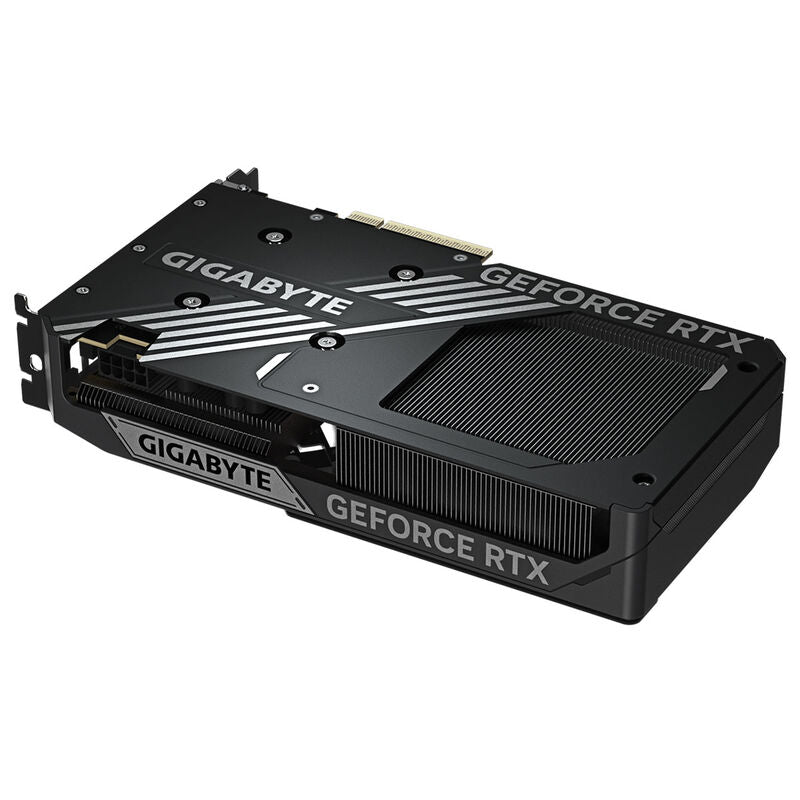 Nærbilde av kjølevifter på Gigabyte GeForce RTX 5060 Ti Windforce