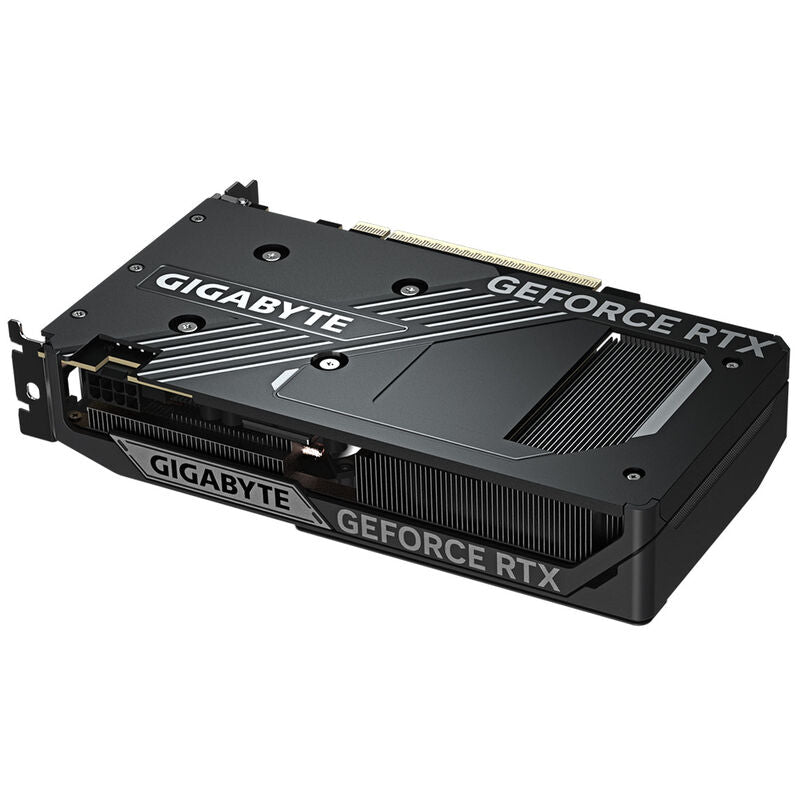 Gigabyte GeForce RTX 5060 Windforce MAX OC nærbilde av videoutganger