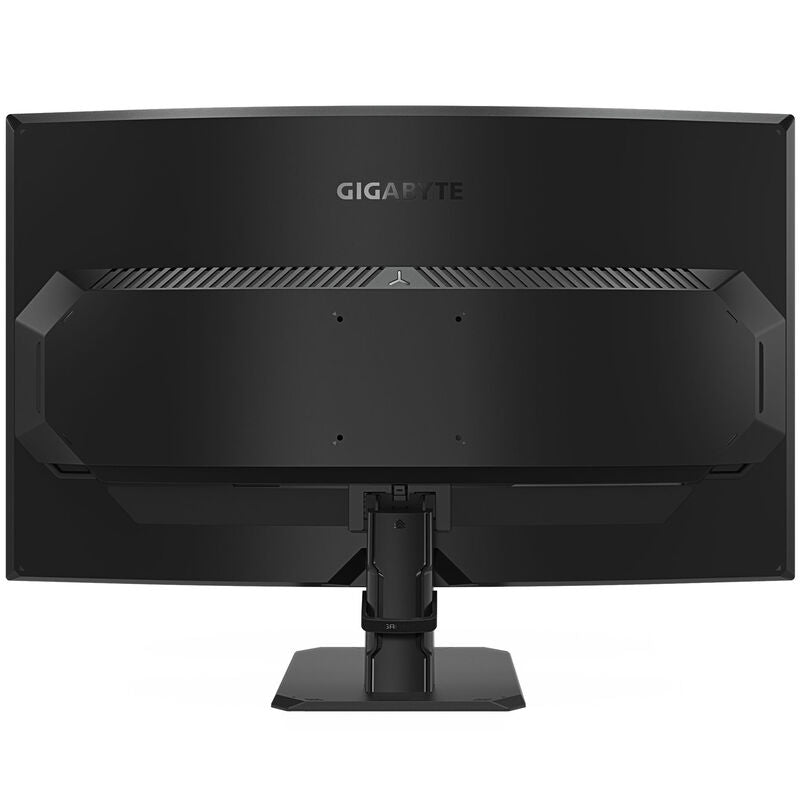 Gigabyte GS32QCA 32" curved gamingskjerm skjermbilde med spill