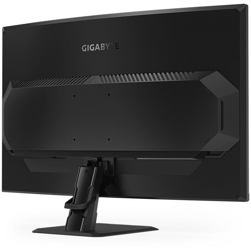 Gigabyte GS32QCA 32" curved gamingskjerm nærbilde av tilkoblinger