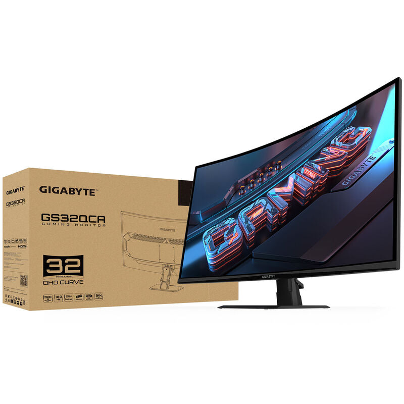 Gigabyte GS32QCA 32" curved gamingskjerm vinklet visning
