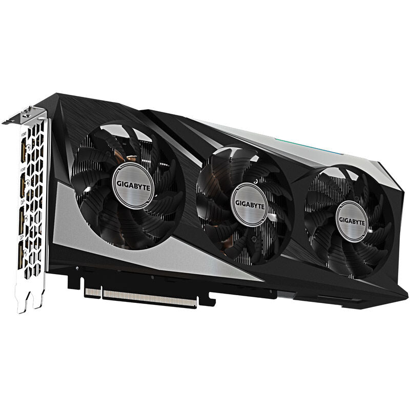 Nærbilde av kjølesystem på Gigabyte Radeon RX 7600 Gaming OC grafikkort