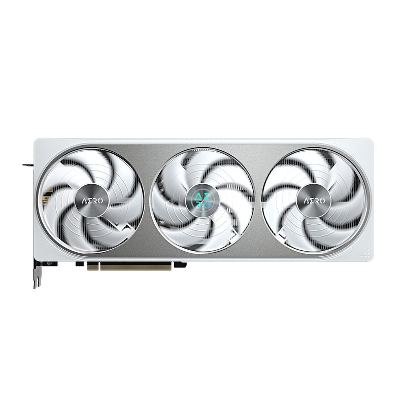 Montert Gigabyte RTX 5070 Aero OC grafikkort hvit i PC