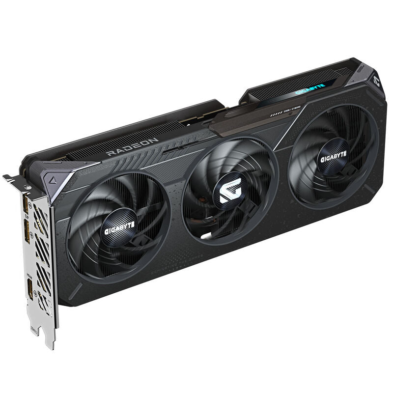 Kjølevifte og kjøleribbe på Gigabyte RX 9060 XT Gaming 16G grafikkort