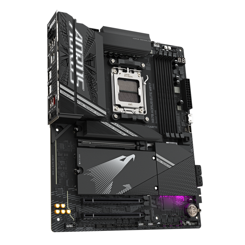 Detalj av Gigabyte X870 A Elite WiFi7 hovedkort PCIe-spor