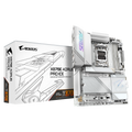 Gigabyte X870E AORUS PRO ICE hovedkort forfra