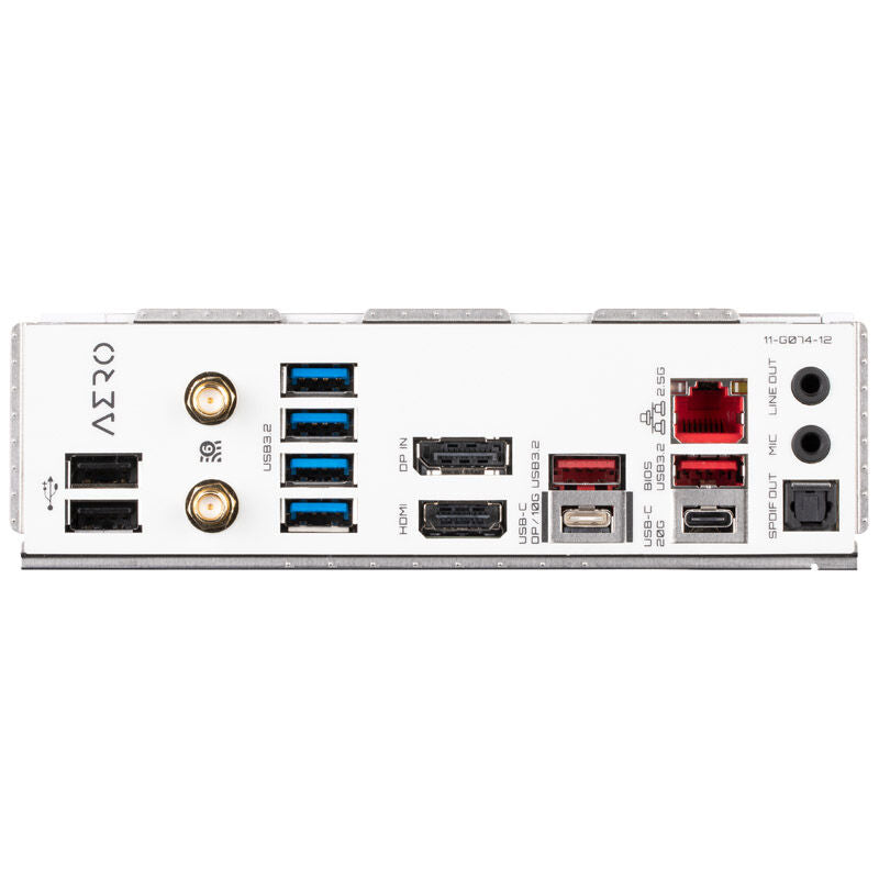 Gigabyte Z790 Aero G hovedkort montert i PC-kasse