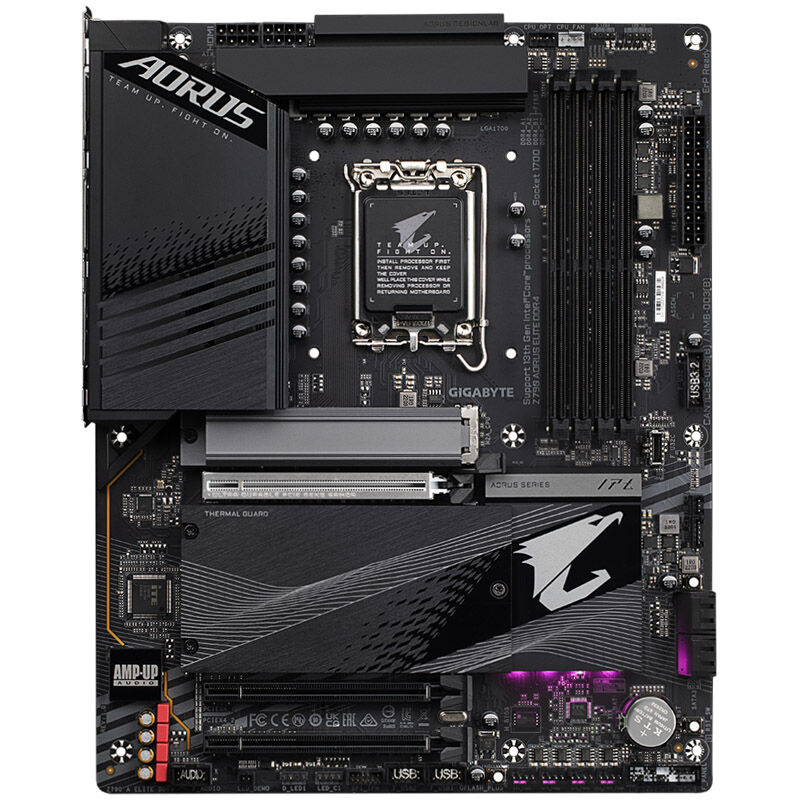 Detalj av Gigabyte Z790 Aorus Elite DDR4 hovedkortets PCIe-porter
