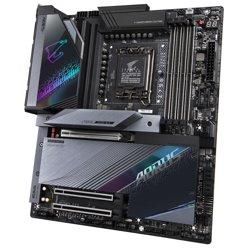 Nærbilde av kjøleribbe på Gigabyte Z790 Aorus Master