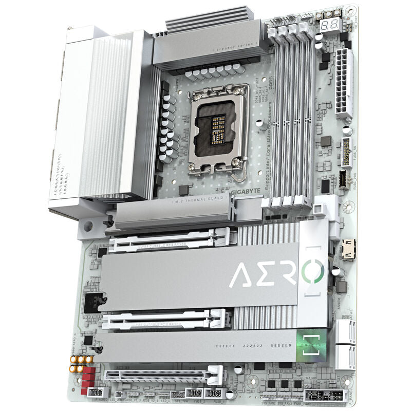 Detalj av Gigabyte Z890 AERO G hovedkort VRM kjøling
