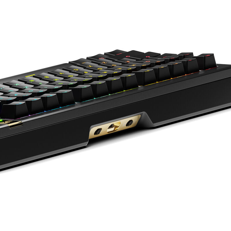 Glorious GMMK 3 Pro HE tastatur montert på skrivebord