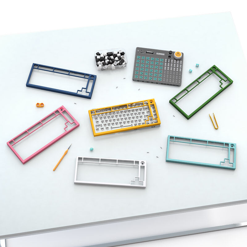 Glorious GMMK PRO Top Frame toppramme aquamarin montert på tastatur