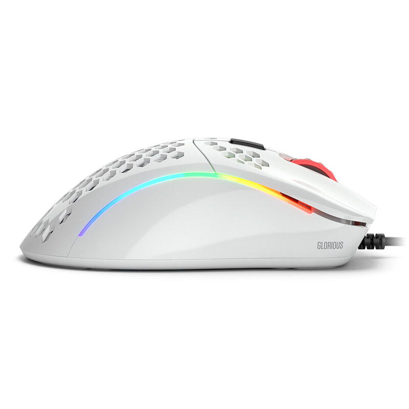 Glorious Model D- gamingmus kablet hvit glossy nærbilde av overflate