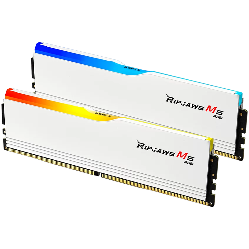 Detalj av G.Skill Ripjaws M5 RGB DDR5-5200 CL40 RAM 96 GB hvit