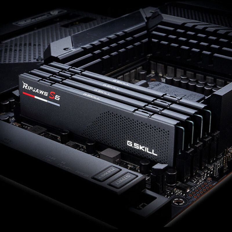 Nærbilde av G.Skill Ripjaws S5 DDR5-6800 CL34 RAM 64 GB XMP svart