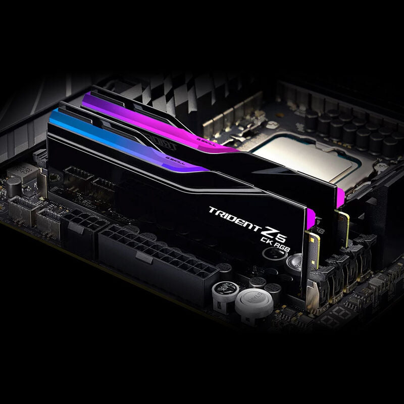 Nærbilde av RGB-lys på G.Skill Trident Z5 CK RGB DDR5-8200 CL40 RAM