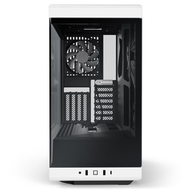 Hyte Y40 kabinett nærbilde av frontpanel USB-porter