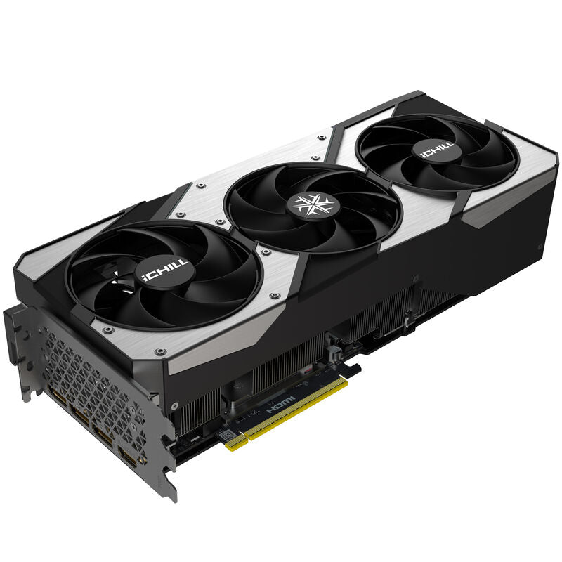 Bakside av INNO3D GeForce RTX 5070 Ti iChill X3 grafikkort