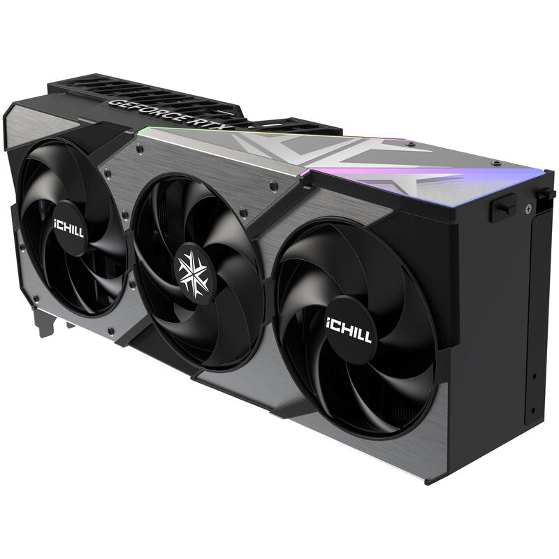 RGB-belysning og kjøling på INNO3D GeForce RTX 5070 Ti iChill X3