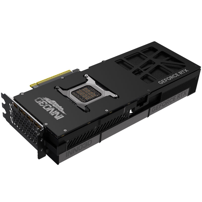 Nærbilde av RGB-belysning på INNO3D GeForce RTX 5090 X3 OC grafikkort