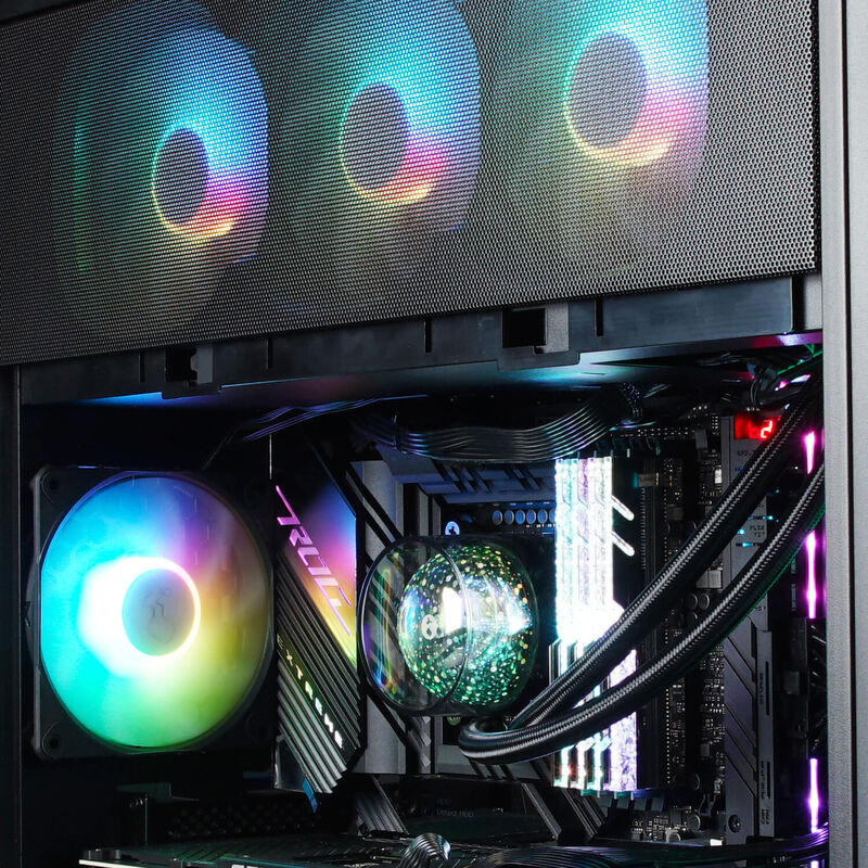 InWin NR24 ARGB AIO vannkjøling 240 mm svart vifte fra siden