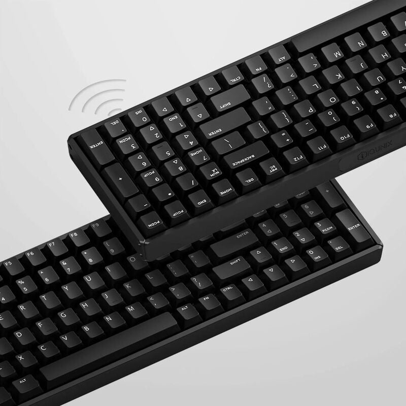 IQUNIX F97 Dark Side tilkoblingsporter med USB-C og trådløs