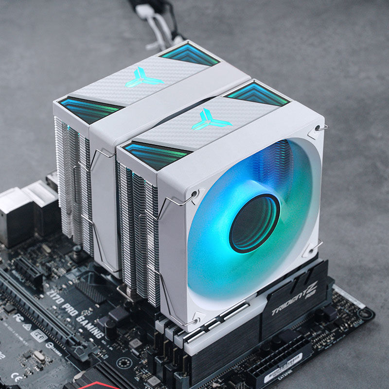 Jonsbo CR-3000 ARGB CPU-kjøler dobbelttårn hvit detalj av monteringsbrakett