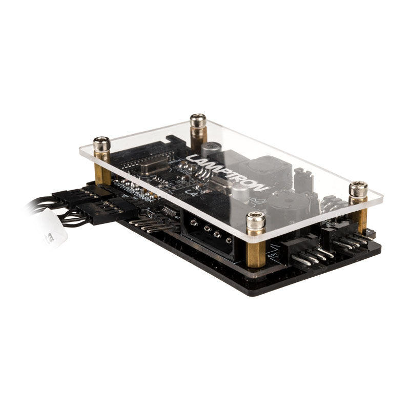 Detaljvisning av Lamptron TC20 PCI RGB vifte- og LED-kontroller svart