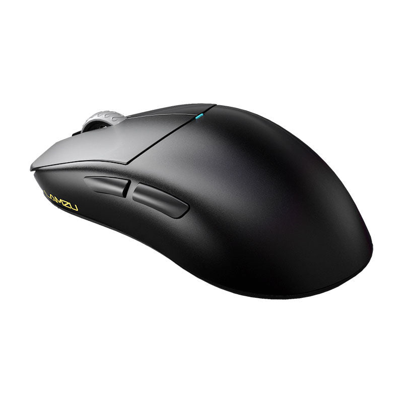 Lamzu Atlantis Mini 4K trådløs gamingmus montert på musematte