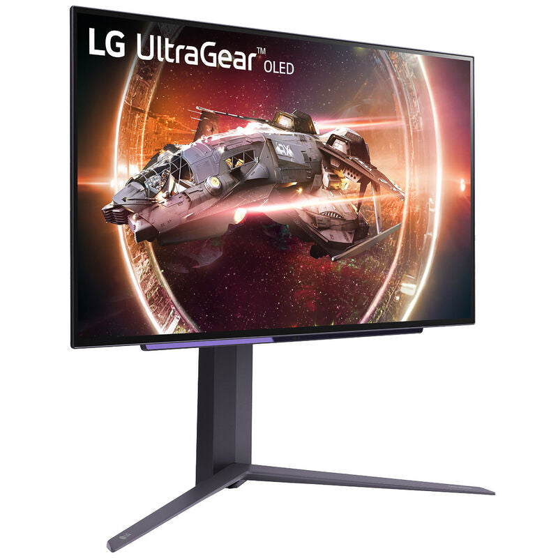 LG UltraGear OLED 27GS95QX-B montert på skrivebord