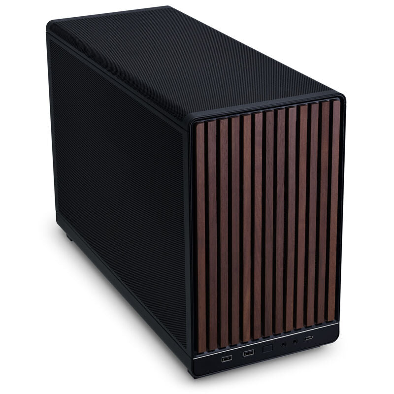 Detalj av valnøttfront på Lian Li DAN Cases A3-mATX Wood Edition kabinett