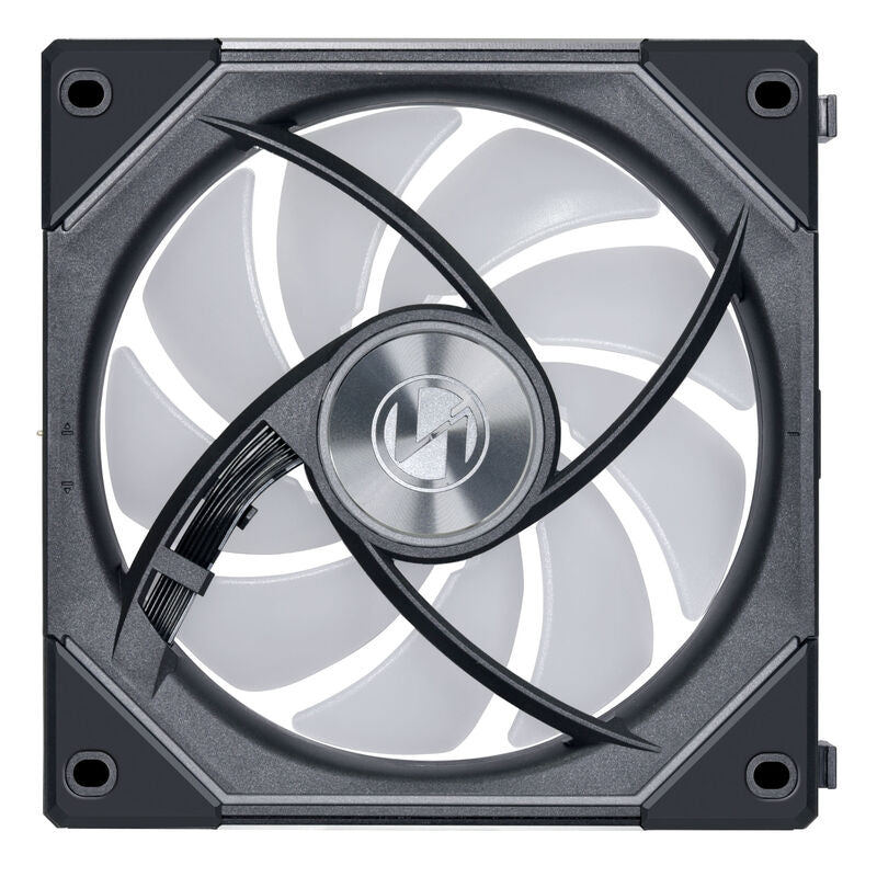 Nærbilde av Lian Li UNI FAN SL-INF 120 Reverse Blade ARGB PWM vifte med ARGB-effekt