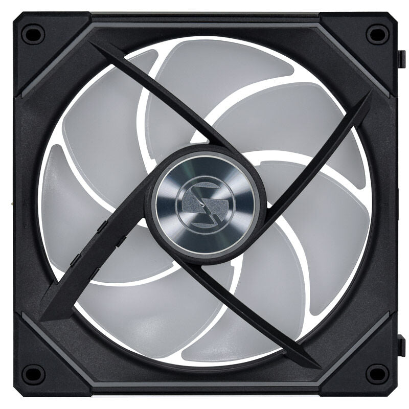 Nærbilde av Lian Li UNI FAN SL-INF 140 ARGB PWM vifte rotor