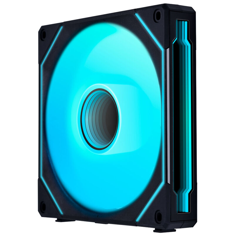 Lian Li UNI FAN SL-INF 140 ARGB vifte 4-pakk i bruk med radiator