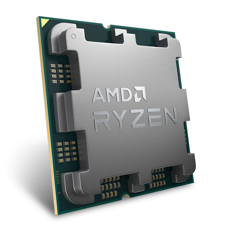 Montert AMD Ryzen 5 8400F prosessor i hovedkort
