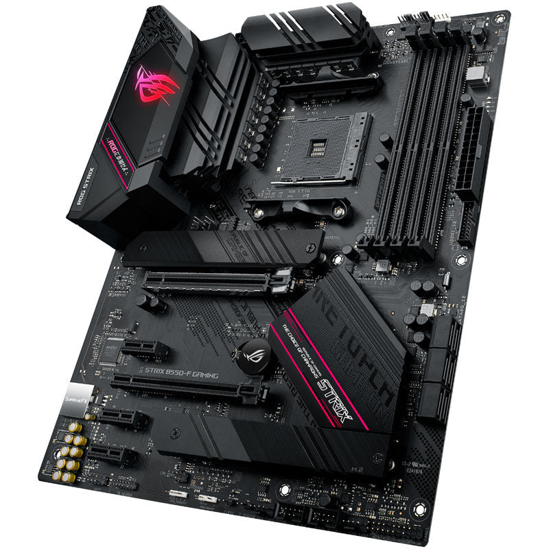 Montert ASUS ROG Strix B550-F Gaming hovedkort i PC-kabinett