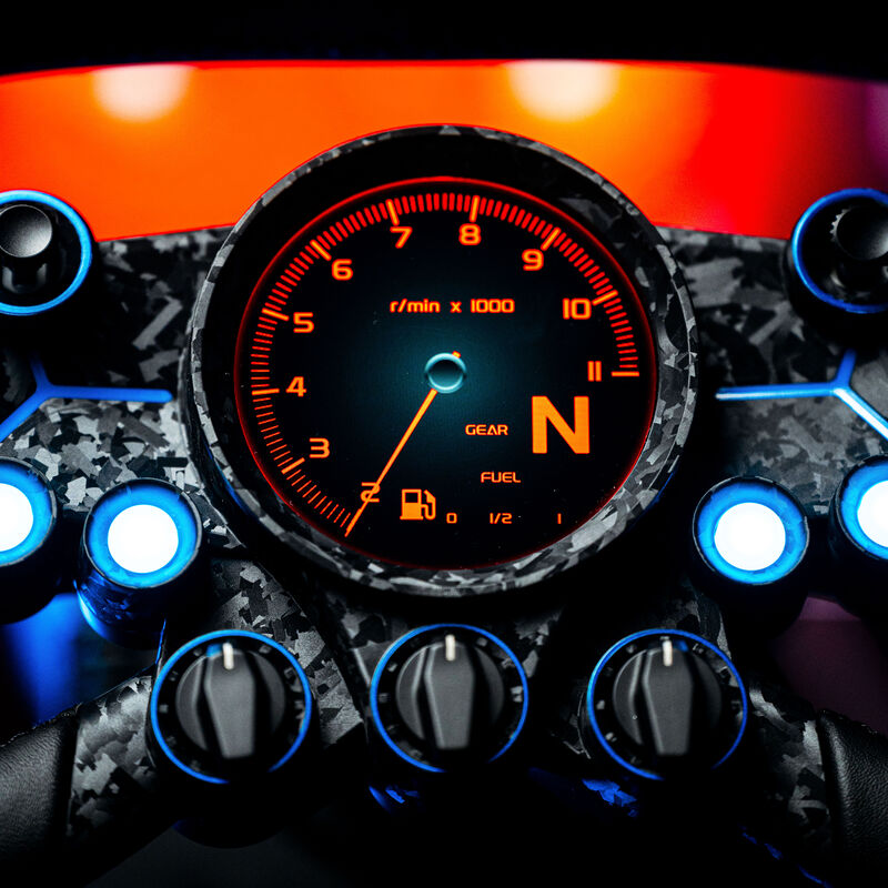 MOZA Vision GS simracing gamingratt RGB aluminium i bruk