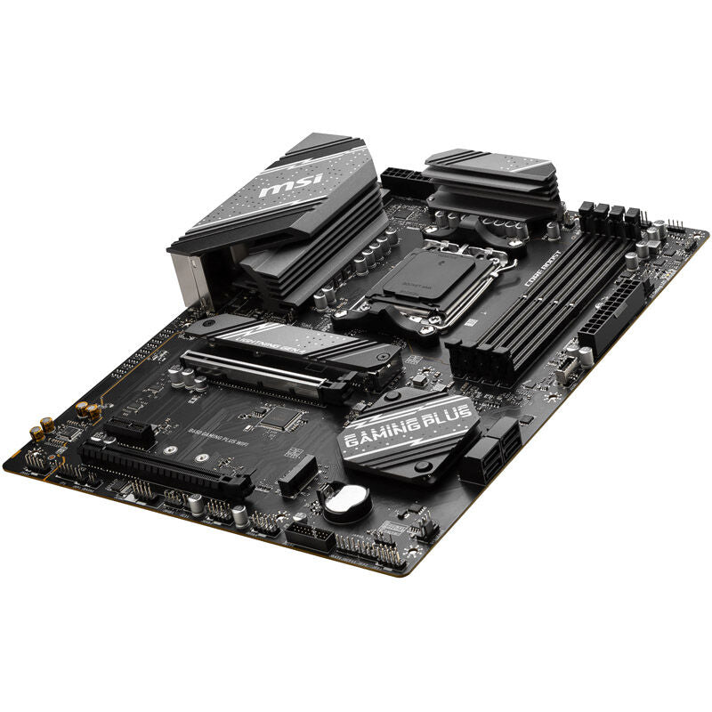 Nærbilde av PCIe- og RAM-slotter på MSI B650 Gaming Plus WiFi