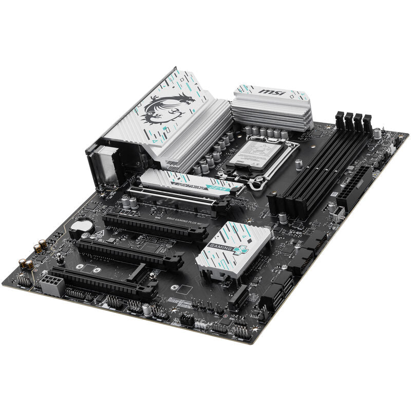 Nærbilde av MSI B860 Gaming Plus WiFi hovedkort tilkoblinger