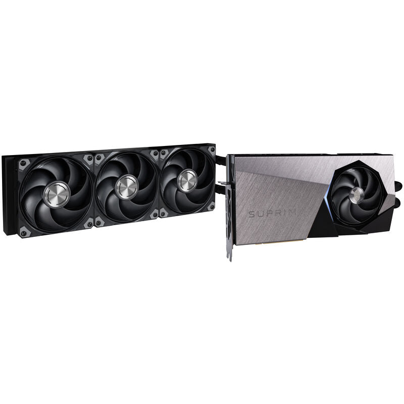 Detaljbilde av MSI GeForce RTX 5090 Suprim Liquid SOC grafikkort vannkjøler