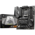 MSI MAG X670E Tomahawk WiFi hovedkort forfra