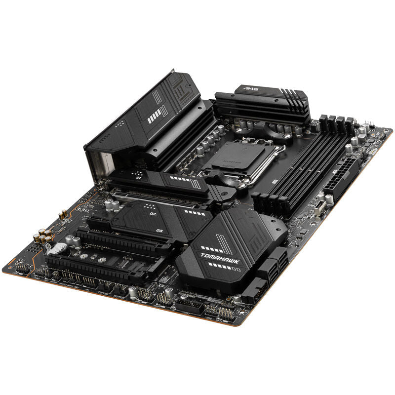 Nærbilde av MSI MAG X670E Tomahawk WiFi hovedkortets VRM-krets