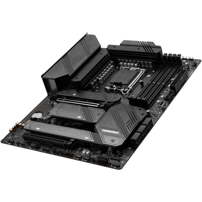 MSI MAG Z790 Tomahawk WiFi hovedkort montert i PC-kabinett