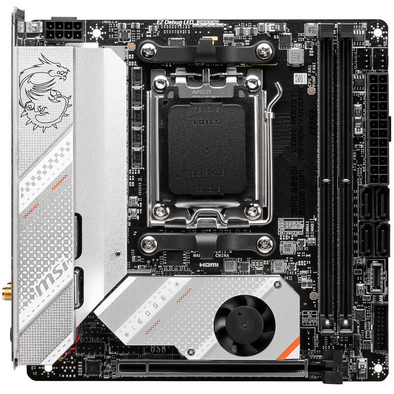Detalj av PCIe 4.0 x16 slot på MSI MPG B650I Edge WiFi