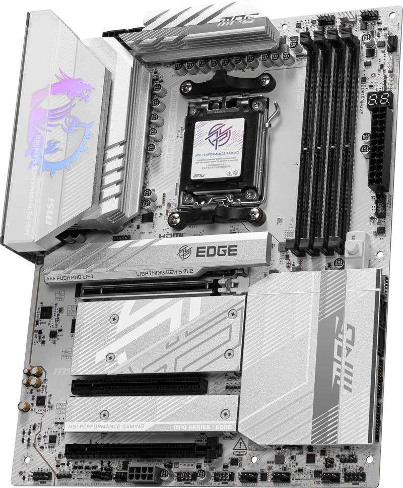 MSI MPG B850 Edge TI WiFi montert i PC-kabinett