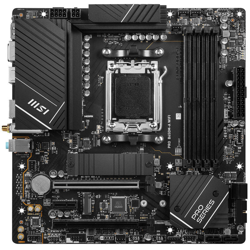Detaljbilde av MSI Pro B650M-A WiFi hovedkortets tilkoblinger