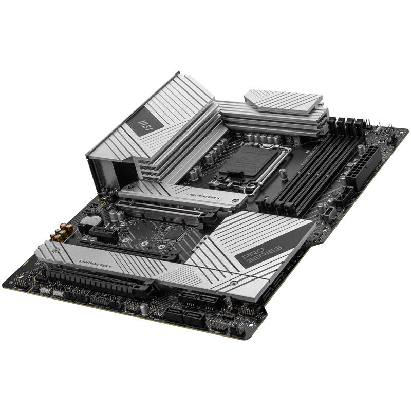 MSI Pro Z790-A Max WiFi hovedkort montert i PC